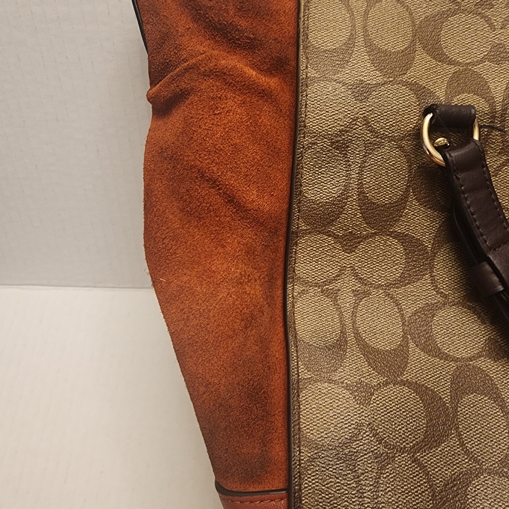 Coach purse - Picture 13 of 14